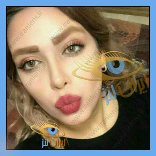 تصویر رنگ لنز براون روی چشم مدل